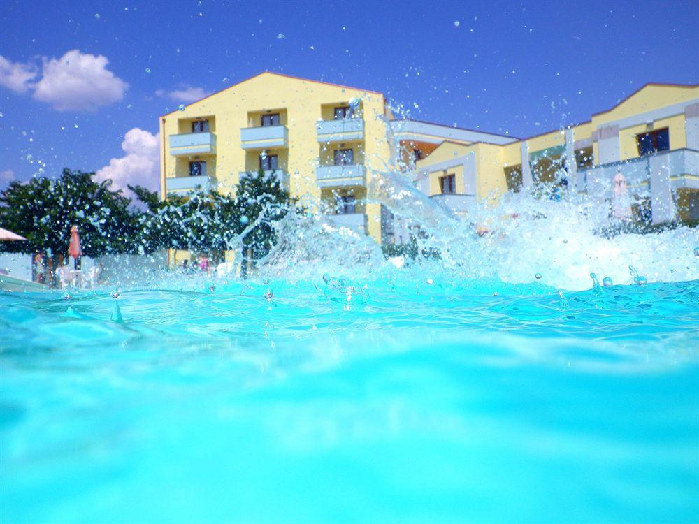 Resort Isola Rossa 보사 외부 사진