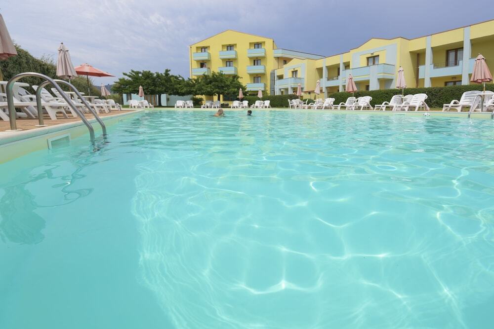 Resort Isola Rossa 보사 외부 사진